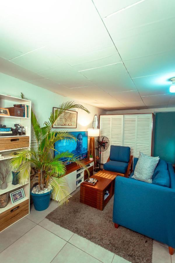 Palm Springs Bed & Breakfast Bed & Breakfast Limbe Luaran gambar